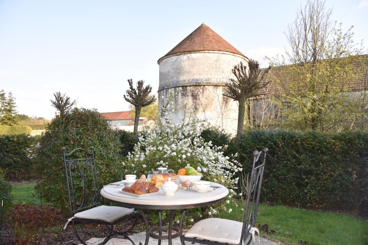 Les Rougemonts Coton Apartment Champguyon Exterior photo